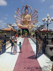 Guanyin at Wat Plai Laem.